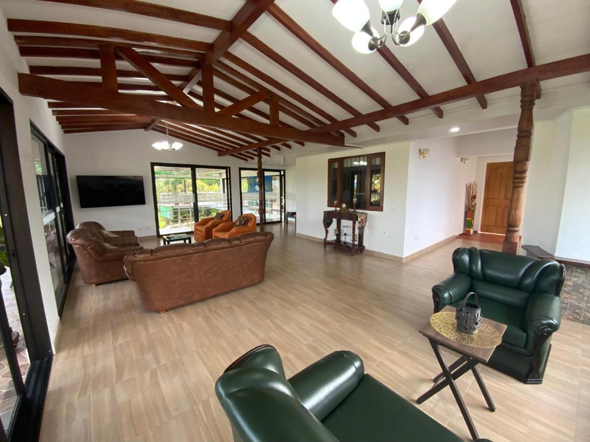 12 Palmas- Aeropuerto Jmc Bed and breakfast Rionegro