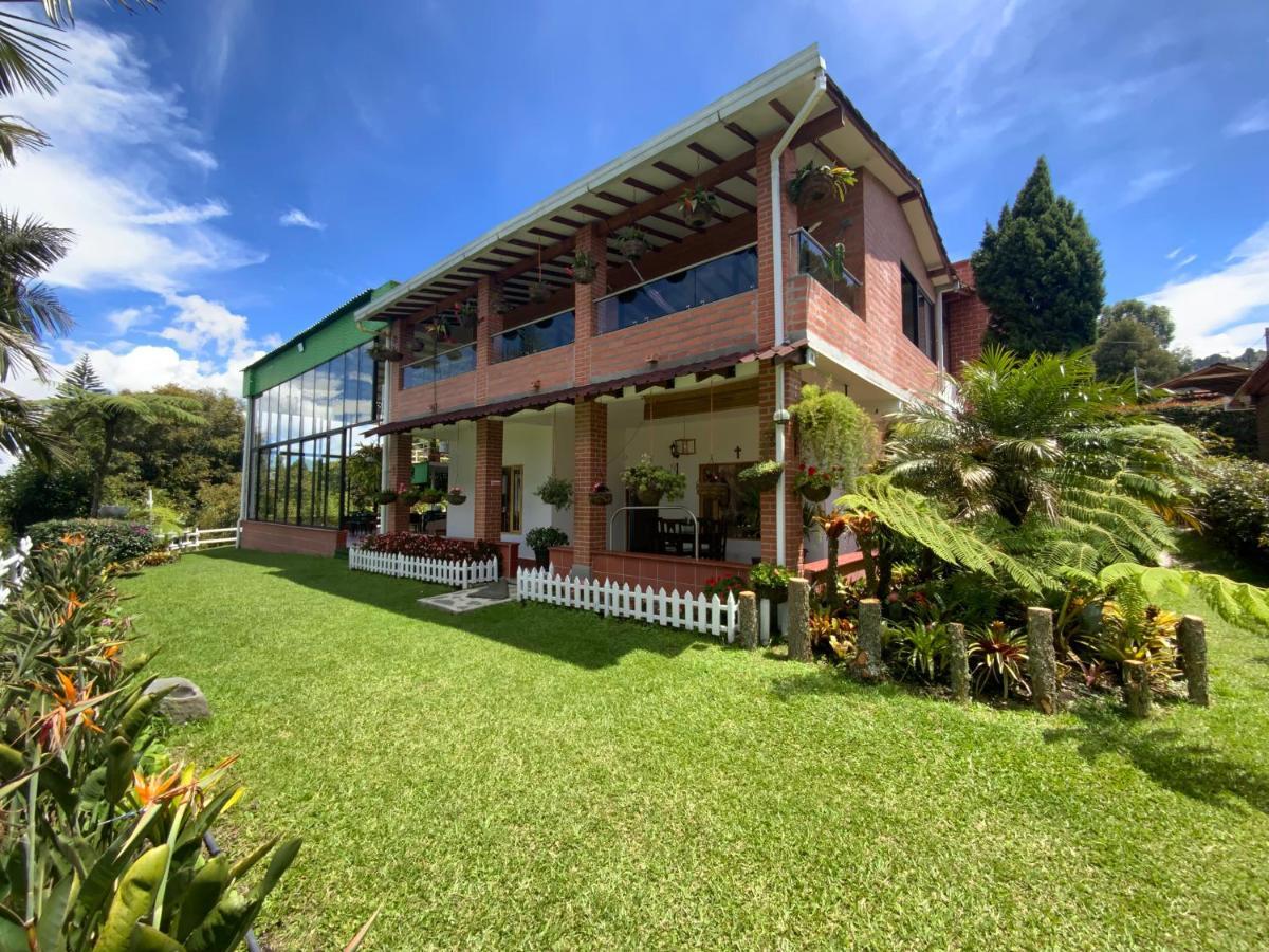 12 Palmas- Aeropuerto Jmc Bed and breakfast Rionegro