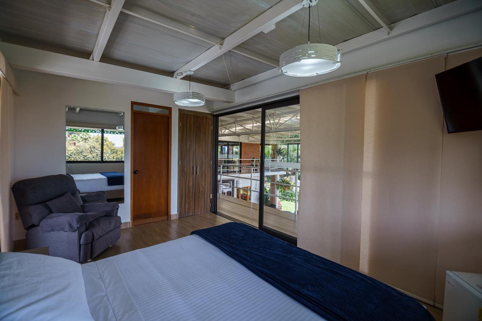 12 Palmas- Aeropuerto Jmc Bed and breakfast